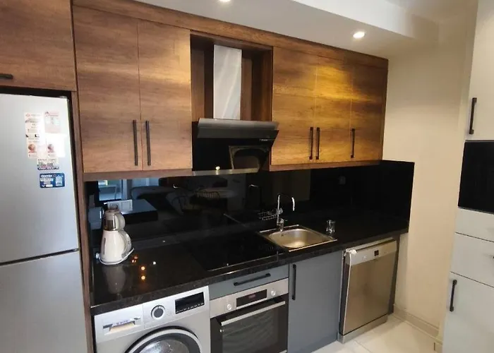 5 Star Facilities/walking Distance To Amenities And The Lejlighed Alanya