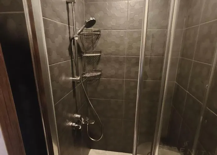 5 Star Facilities/walking Distance To Amenities And The Lejlighed *