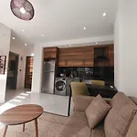 5 Star Facilities/walking Distance To Amenities And The Διαμέρισμα Αλάνια