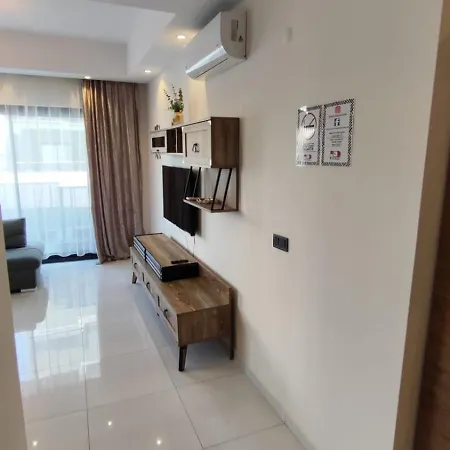 Apartment 5 Star Facilities/walking Distance To Amenities And The Alanya