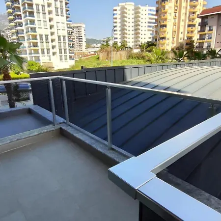 5 Star Facilities/walking Distance To Amenities And The * Alanya