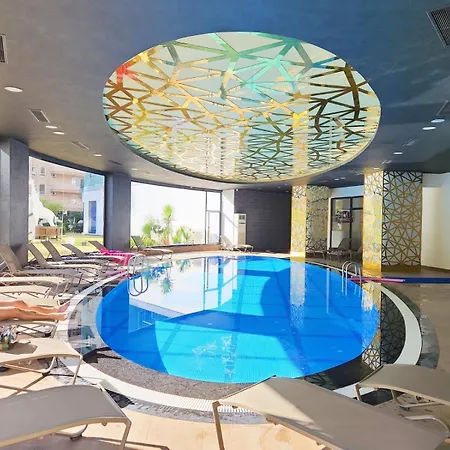 5 Star Facilities/walking Distance To Amenities And The Alanya