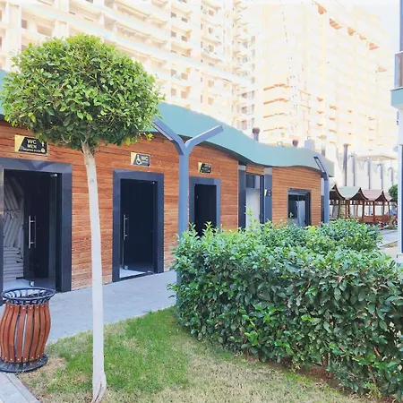 Apartment 5 Star Facilities/walking Distance To Amenities And The *