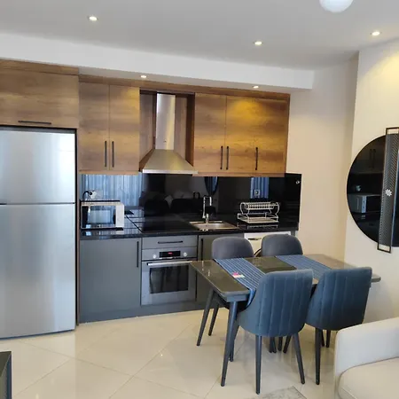 5 Star Facilities/walking Distance To Amenities And The * Alanya