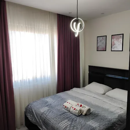 5 Star Facilities/walking Distance To Amenities And The Appartement