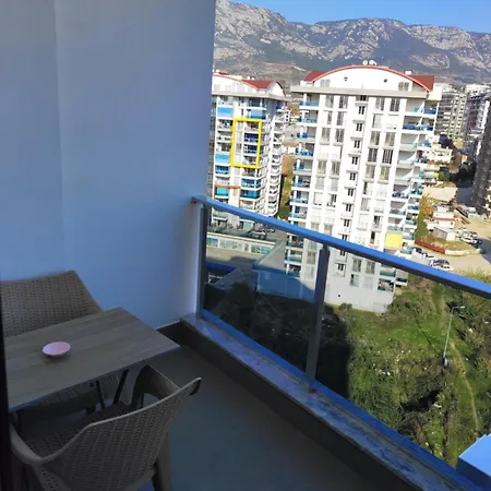 5 Star Facilities/walking Distance To Amenities And The * Alanya