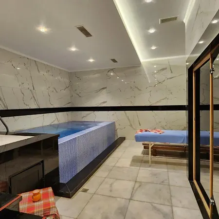 5 Star Facilities/walking Distance To Amenities And The Appartement