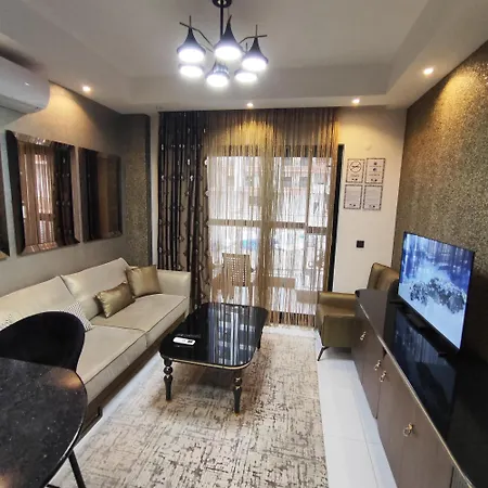 Apartment 5 Star Facilities/walking Distance To Amenities And The