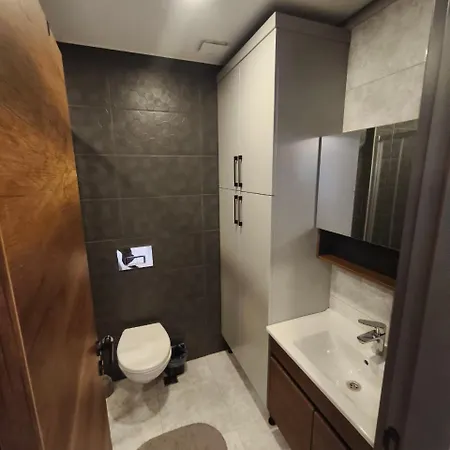Apartman 5 Star Facilities/walking Distance To Amenities And The *
