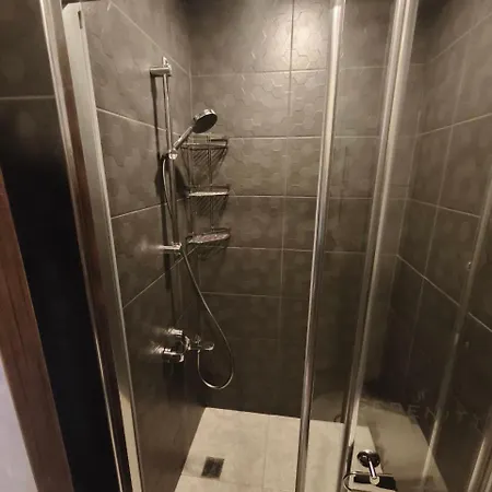 5 Star Facilities/walking Distance To Amenities And The Apartman *