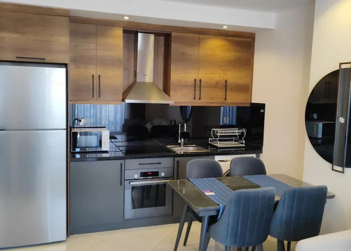5 Star Facilities/walking Distance To Amenities And The * 알란야