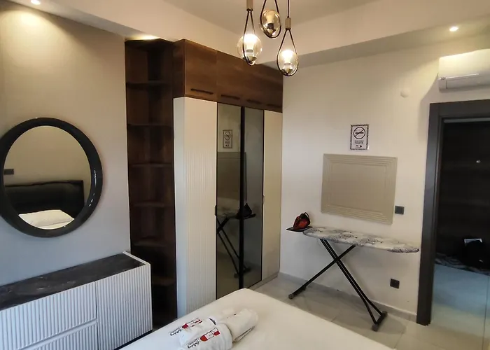 5 Star Facilities/walking Distance To Amenities And The 알란야