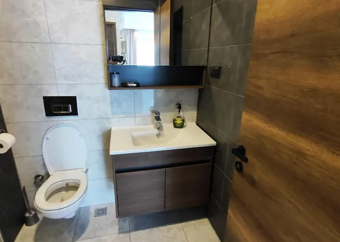 5 Star Facilities/walking Distance To Amenities And The 아파트 알란야