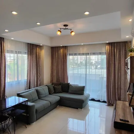5 Star Facilities/walking Distance To Amenities And The Apartamento